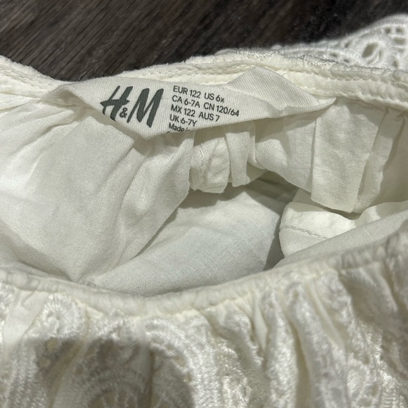 White embroidered Collar Blouse for kids - Picture 4 of 8